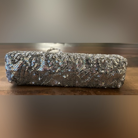 Beautiful Y2k Kate Landry Silver Sequin Clutch Purse Handbag Shoulder Bag - Picture 12 of 12